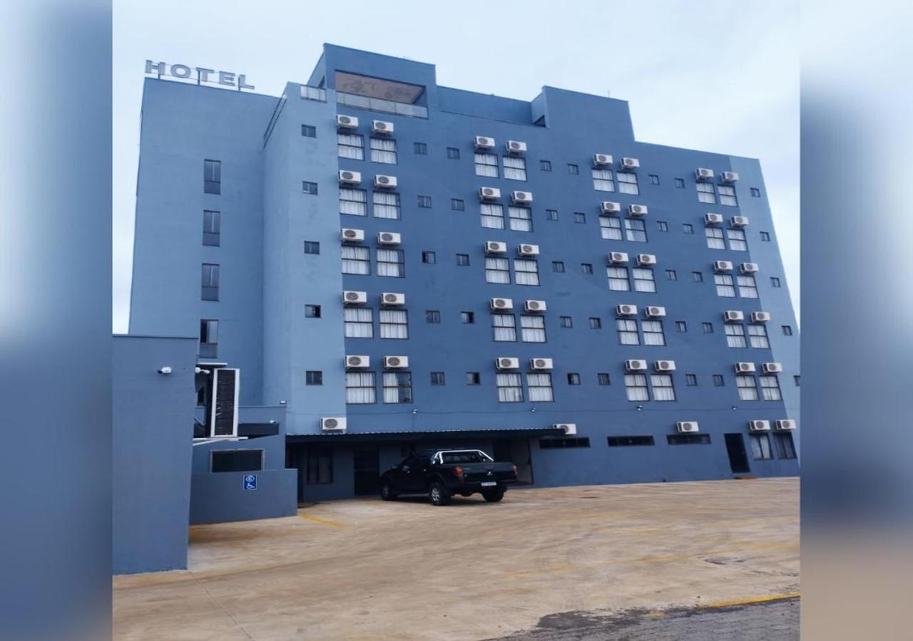Turis Hotel Dourados Exteriér fotografie